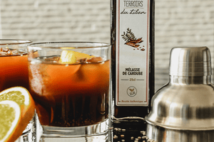 Vodka, Mélasse de Caroube, Orange & Sésame